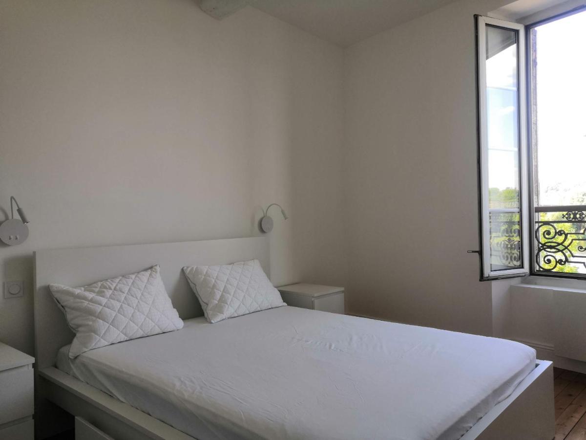 Grand 2P Terrasse Bord De Seine Apartment Mantes-la-Jolie Ngoại thất bức ảnh