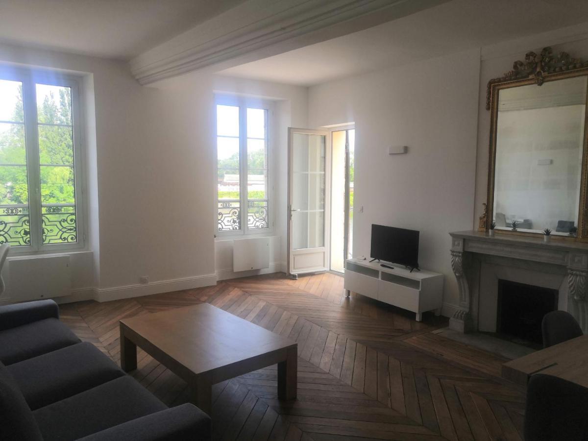Grand 2P Terrasse Bord De Seine Apartment Mantes-la-Jolie Ngoại thất bức ảnh